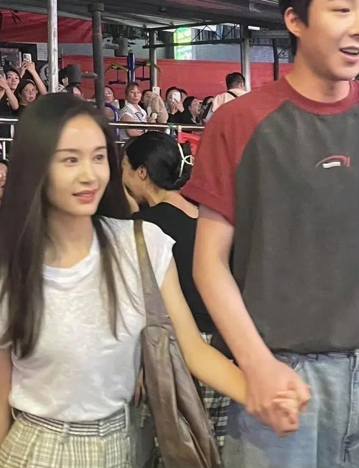 王子文。