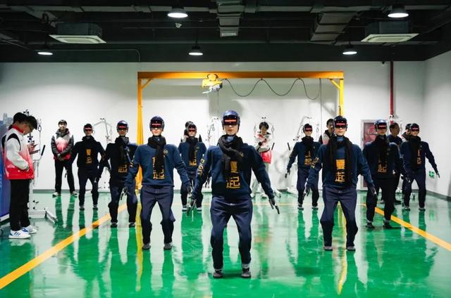 拿下数亿订单，大型央国企是其客户，深圳人形交互机器人公司融资数千万｜硬氪首发