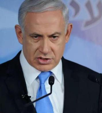 最近看中东的新闻，真是比宫斗剧还精彩。

以前说以色列是四面楚歌的小国，被一圈敌