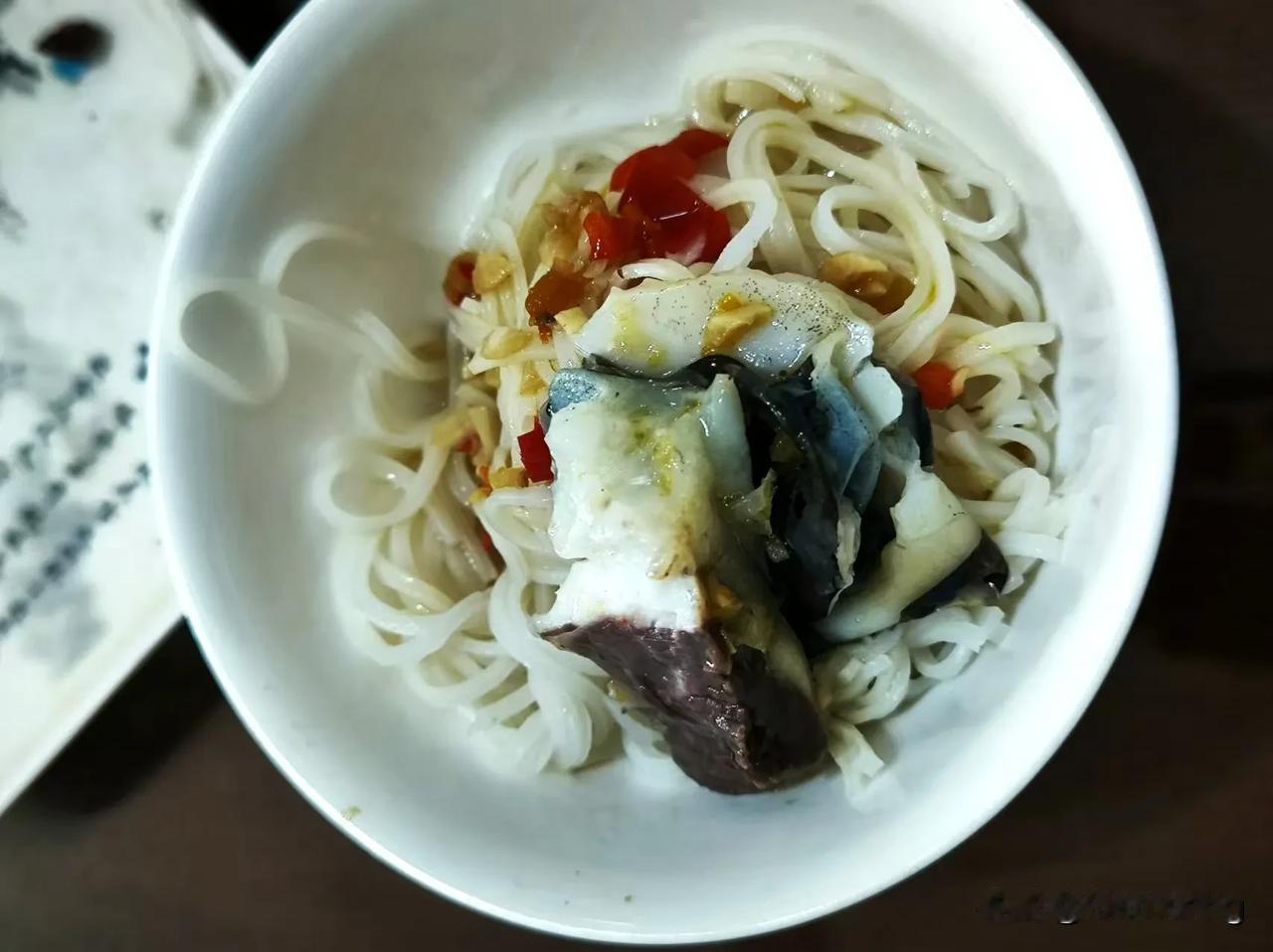 我是一个汽车博主，从来就不预测国际局势，但是今天我想预测一波，那就是请大家记住今