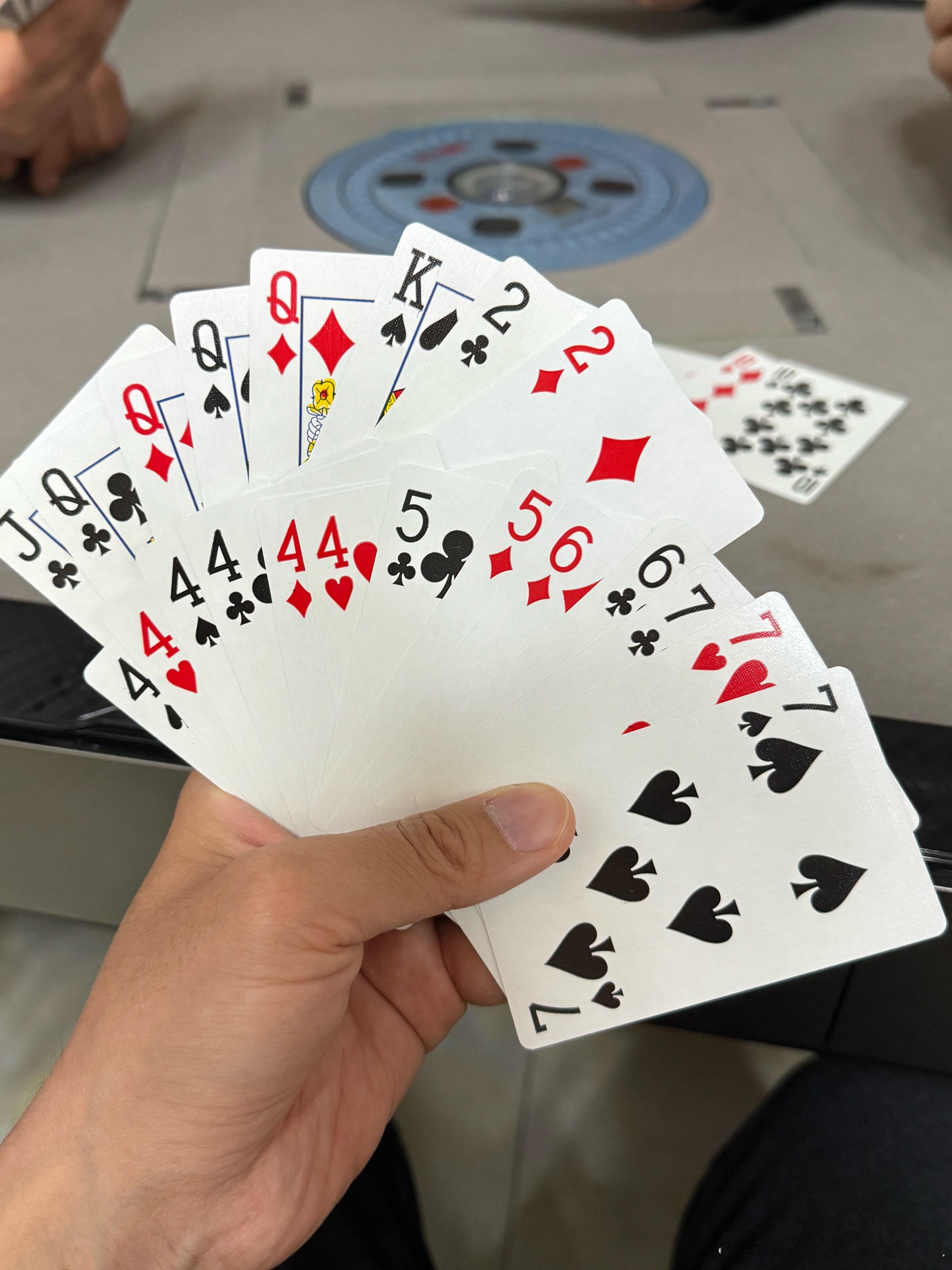 都知道很多新能源车内可以打惯蛋我今天才第一次学习玩法学会了以后在车里多一个娱乐项