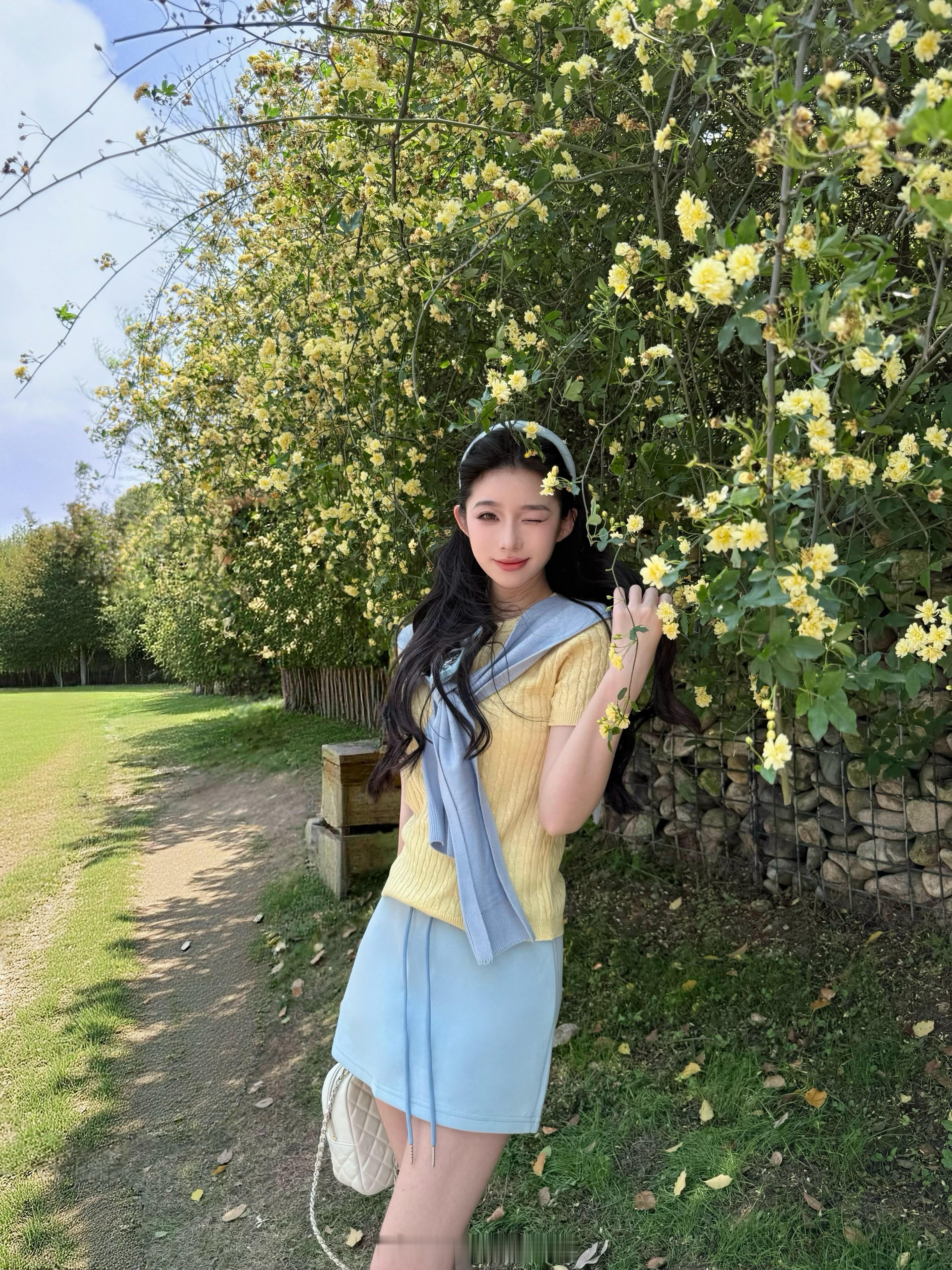 一组春夏 赏花图鉴🌼这次在4/25 20:00🕒明媚的黄色真的好有生命力🍋