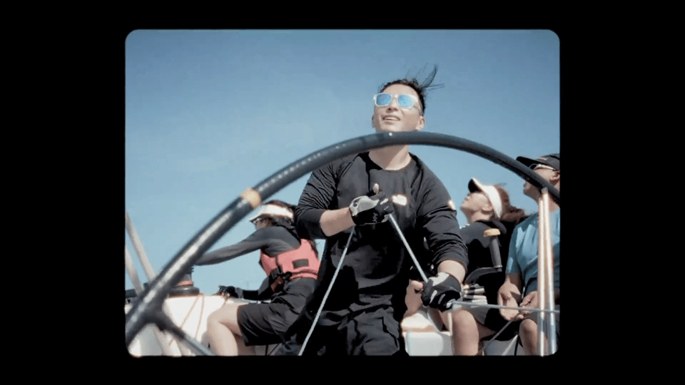 窦骁喜欢极限运动窦骁问五一去哪玩儿 窦骁真的自带超强反差魅力，看着温文尔雅气质文