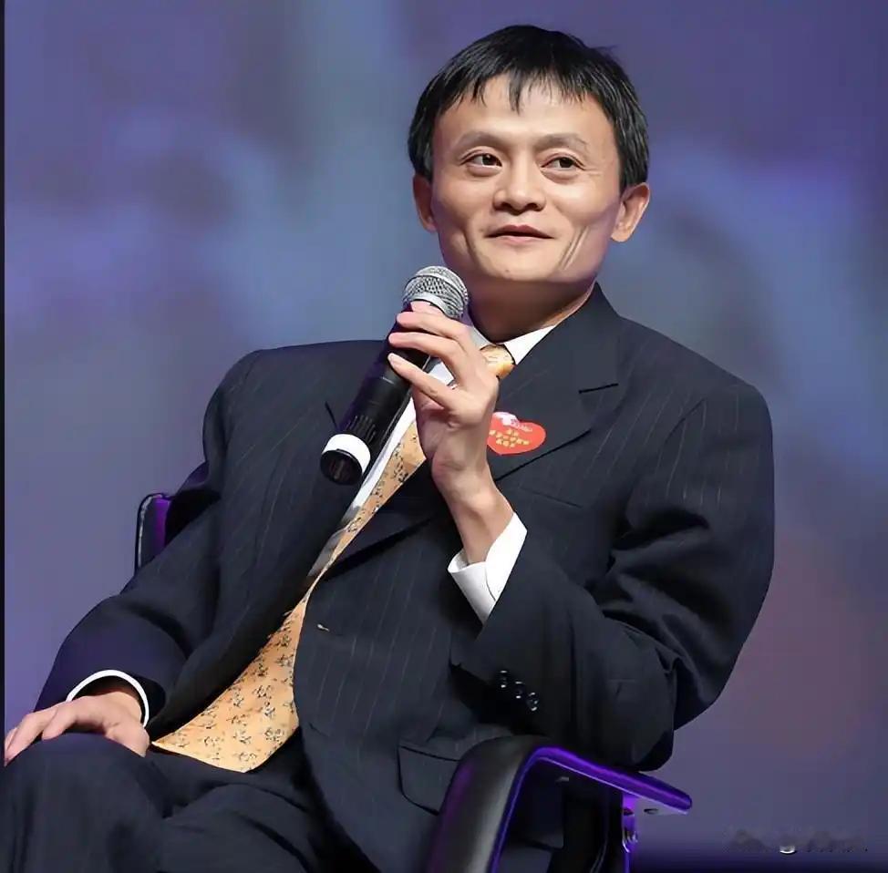 2013年，马云斥资3600万元，将双色球一整天的所有彩票组合，全部买下并赠予淘