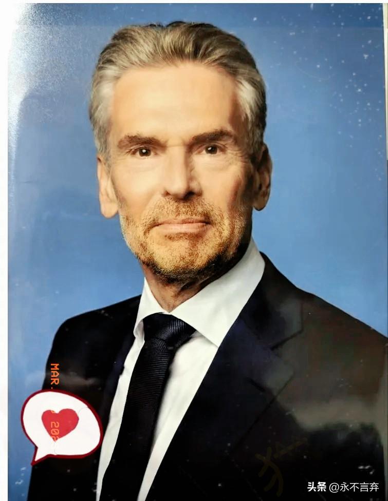 荷兰光刻机巨头ASML近日表示，在美国的封锁下，东方大国企业想购买EUV光刻机几