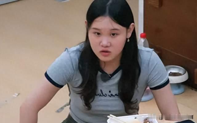 张家齐之前直播的时候不是和她妈的关系挺好的吗？