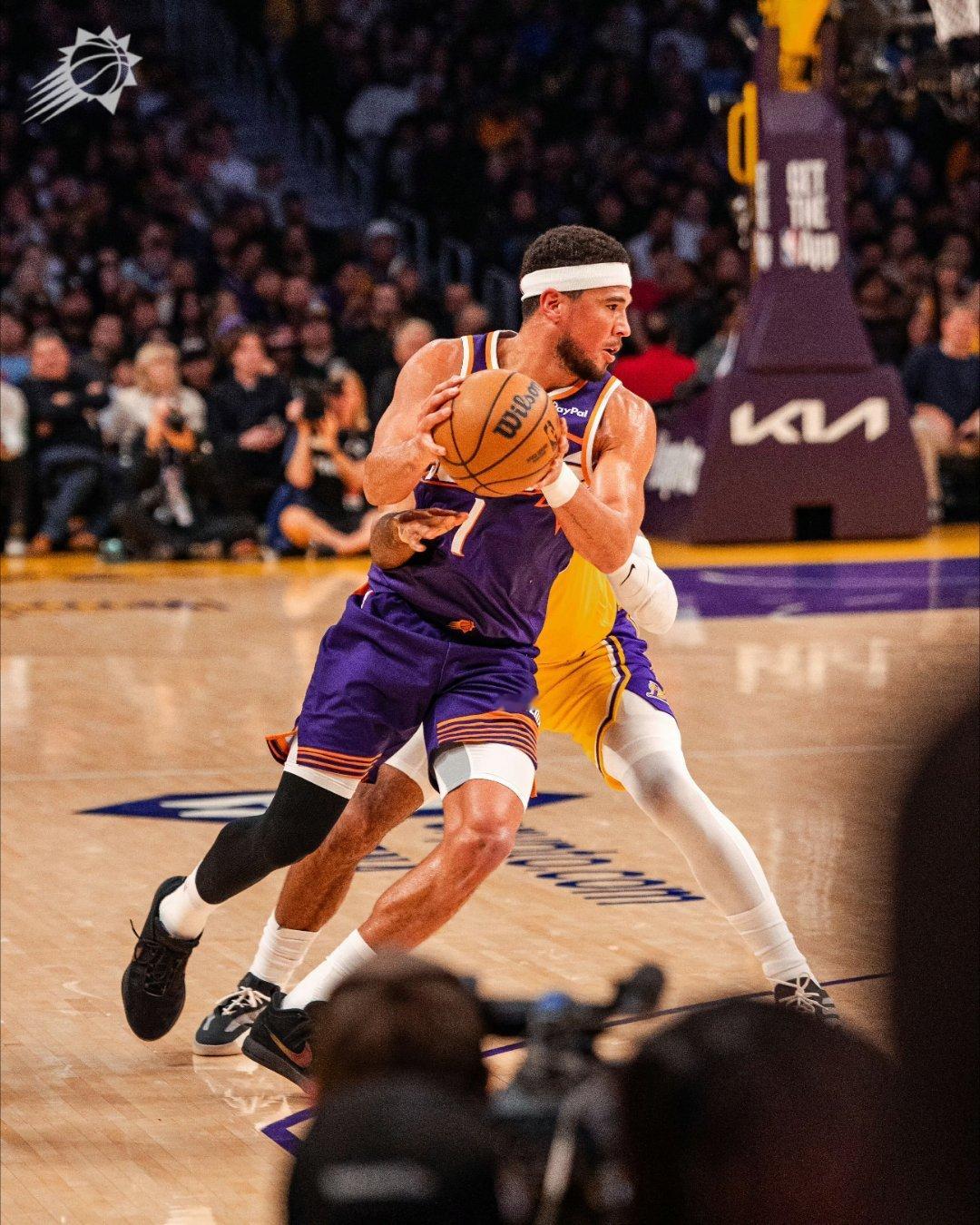 “一切似乎都很好。“太阳主教练乔丹·奥特谈到德文·布克（右侧腹股沟拉伤）的情况时