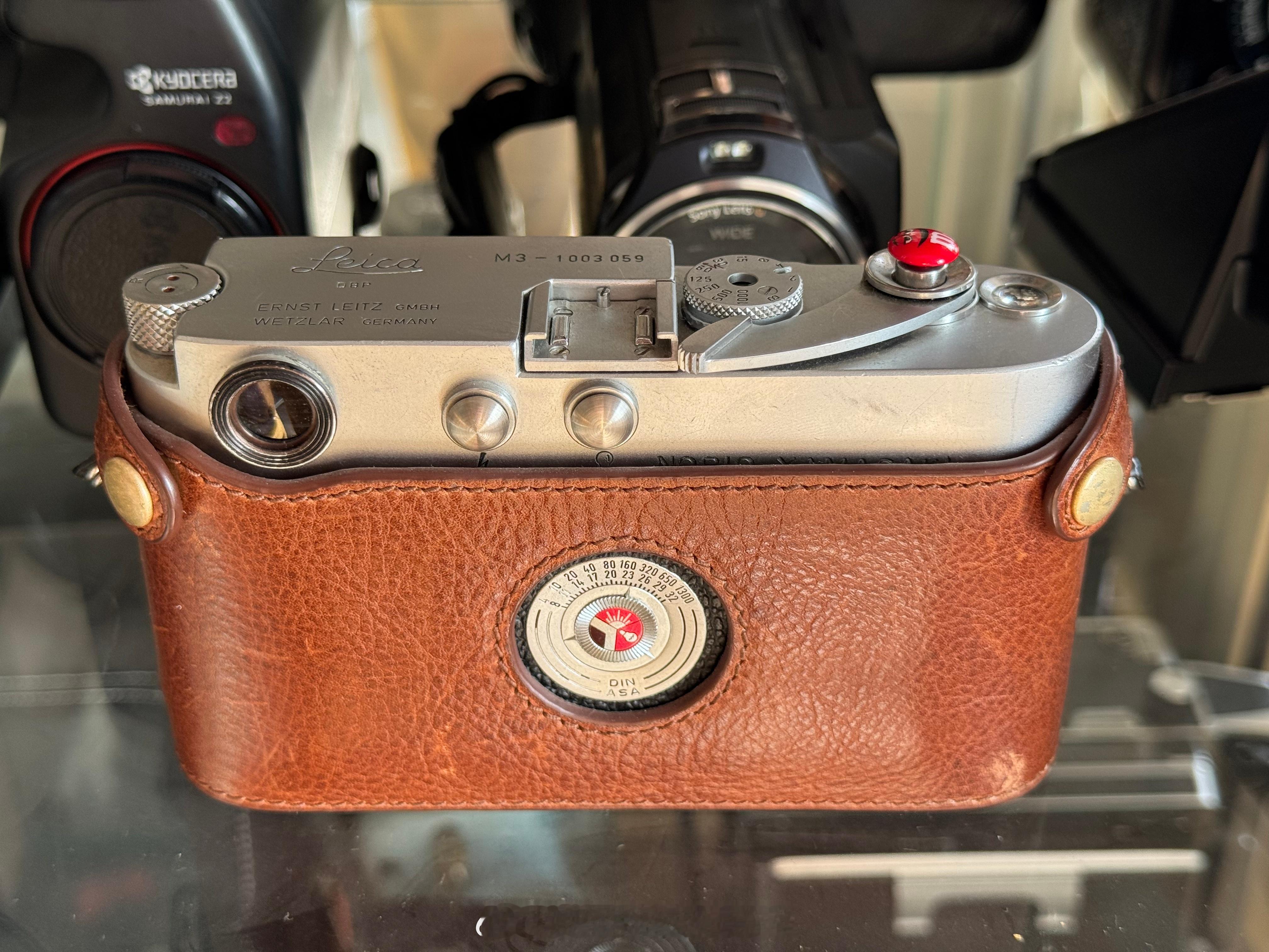 看了小米17ultra 徕卡版，瞬间觉得我的徕卡M3只剩情怀了……小米17Ult