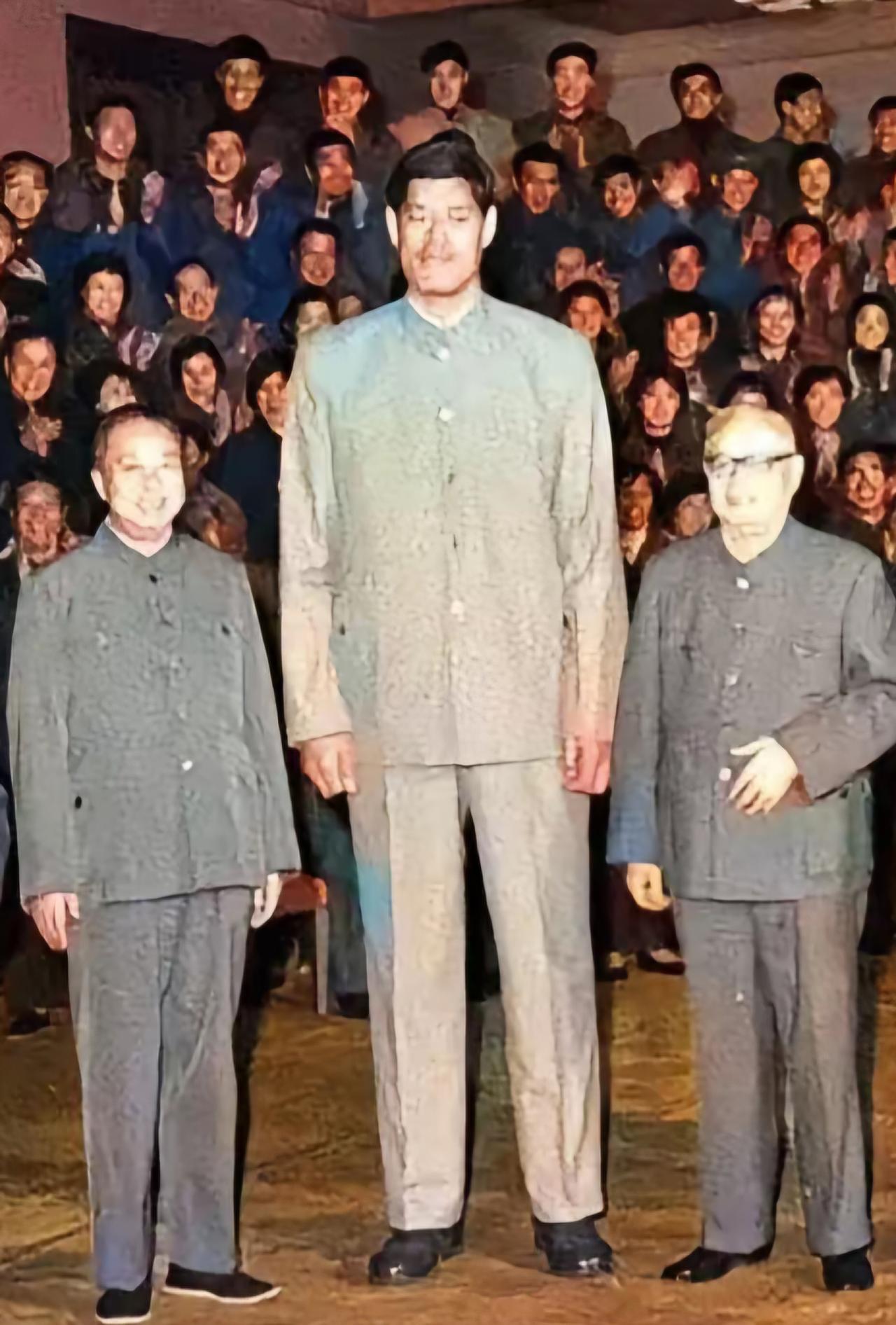 王铎：中国篮球运动员穆铁柱，真高啊！