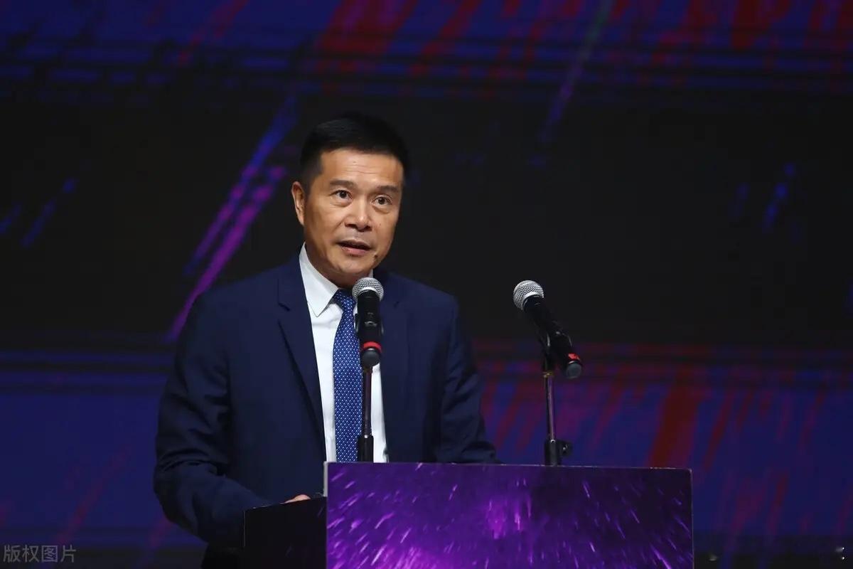 陈海涛赚得盆满钵满！今天下午，中国篮协宣布多项新的规定！其中有涉及到中国男篮如何