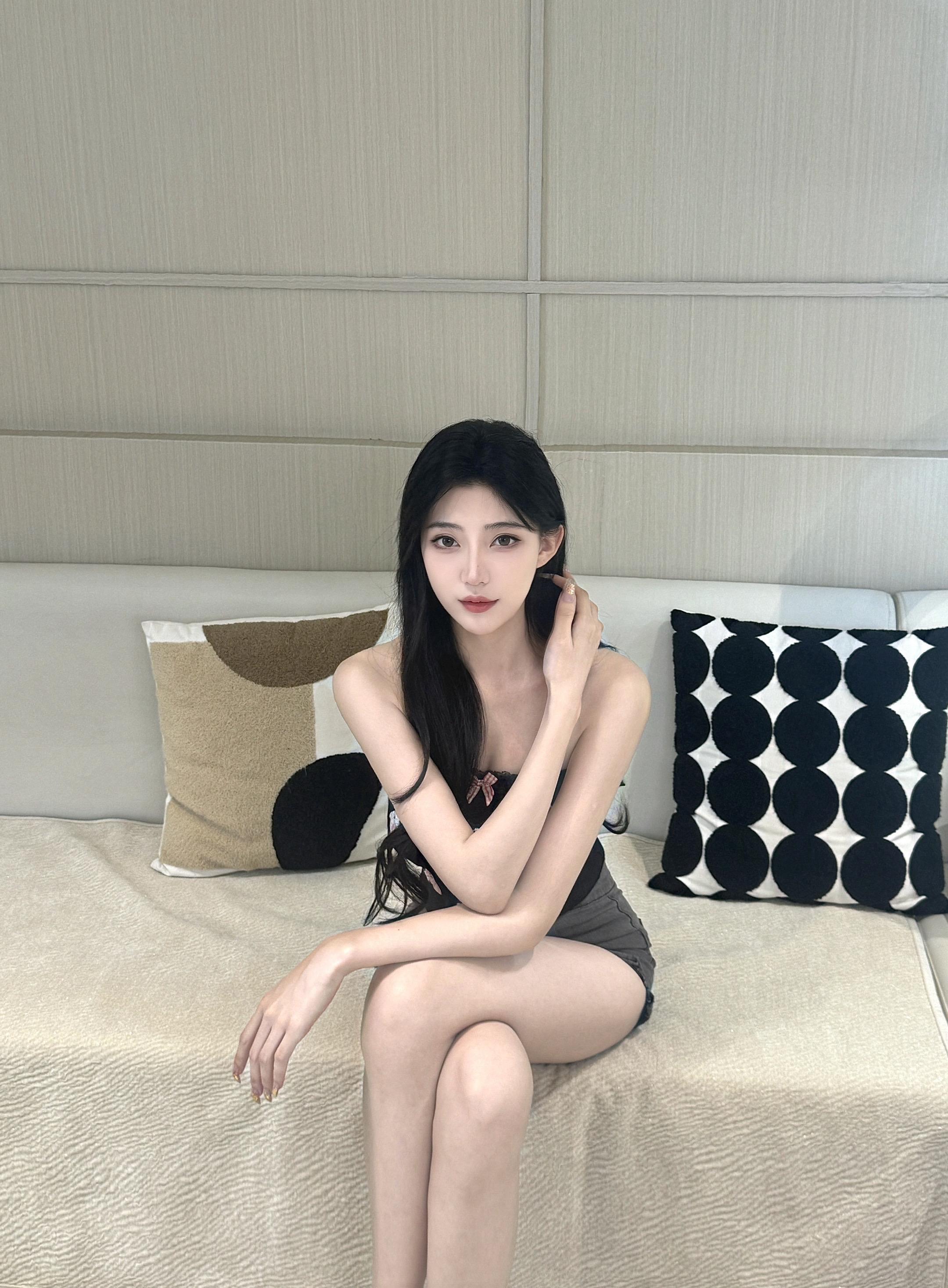 在双眸里蔓延的色彩 都是因为你