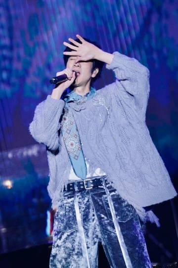王力宏官宣个人巡回演唱会   希望明年个巡顺顺利利！ 