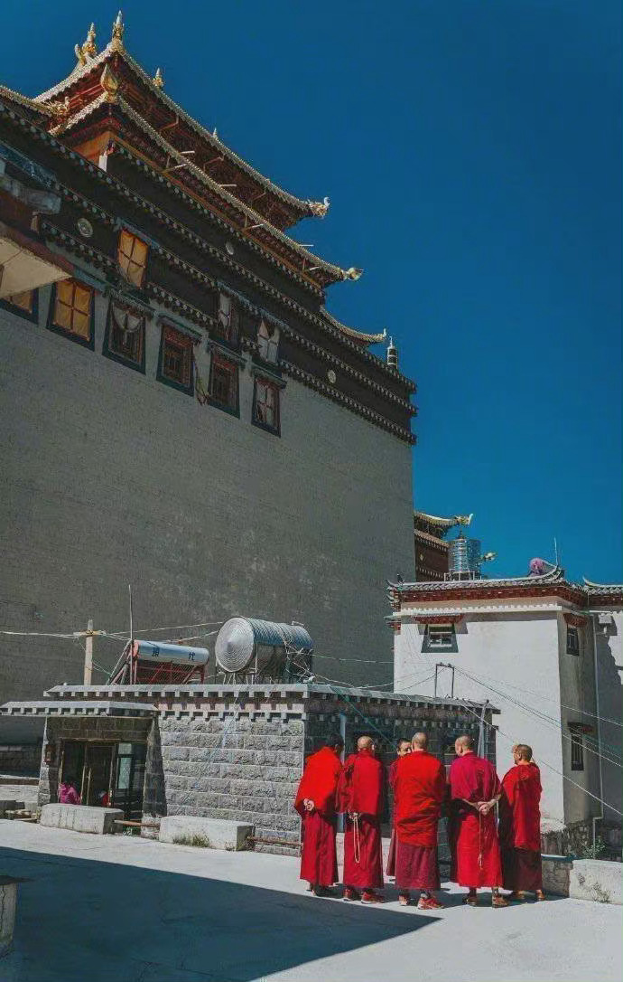 香格里拉松赞林寺，心灵牧者的信仰天堂 ！ ​​​