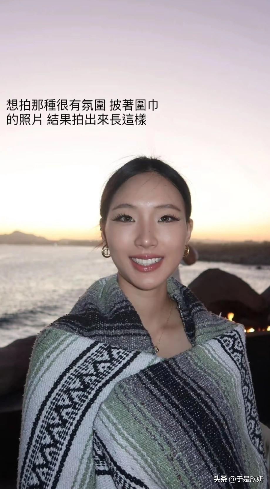 小S大女儿想拍氛围感围巾照，结果拍成“海边打工小妹”？网友：这才是真实的明星后代
