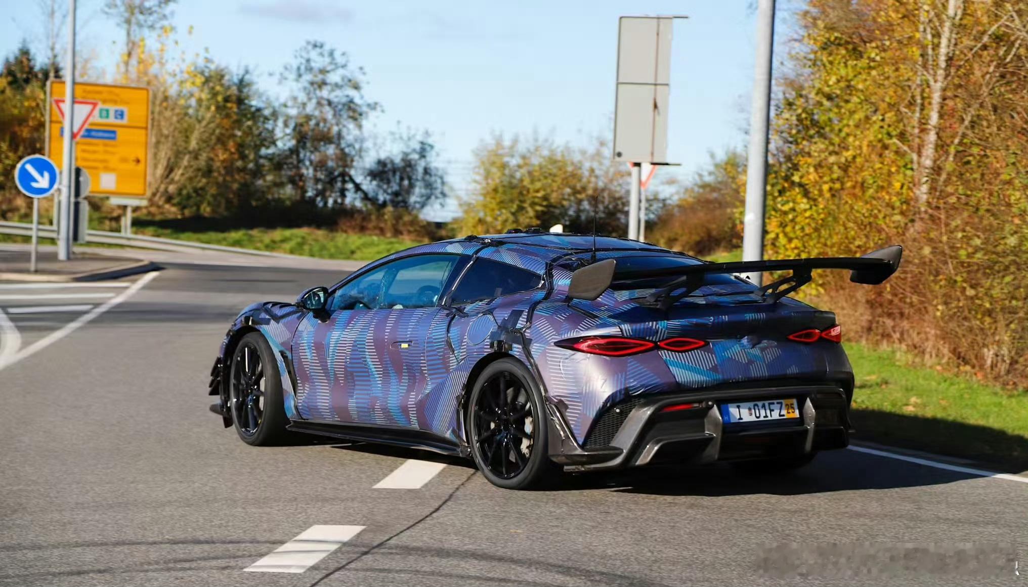 腾势Z 伪装车 ！别天天出图诱惑了，赶紧上吧，想买！腾势z大v聊车