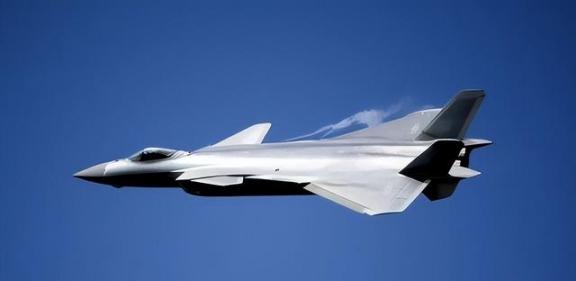 现代化打仗到底有多费钱？要是明天真的打起仗来，咱们14亿中国人每人掏出1000块