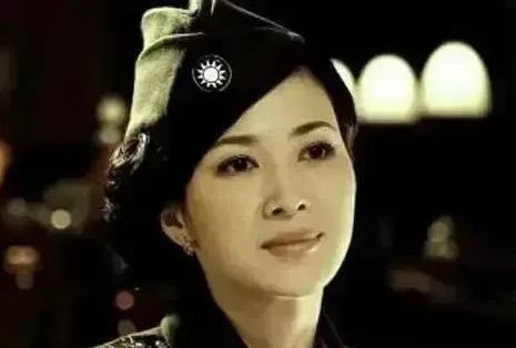 1938年初，徐恩曾和费侠在汉口结婚。陈果夫、陈立夫甚至连蒋介石都反对，但徐恩曾