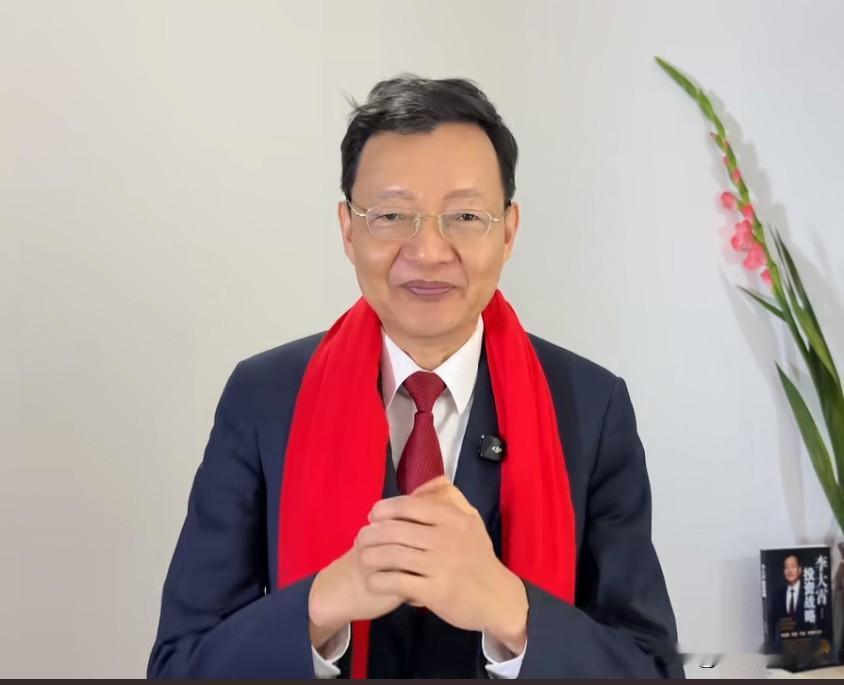 今天下午，经济学家李大霄更新了一条向全国网友拜年的视频。不过，这则视频与以往的视