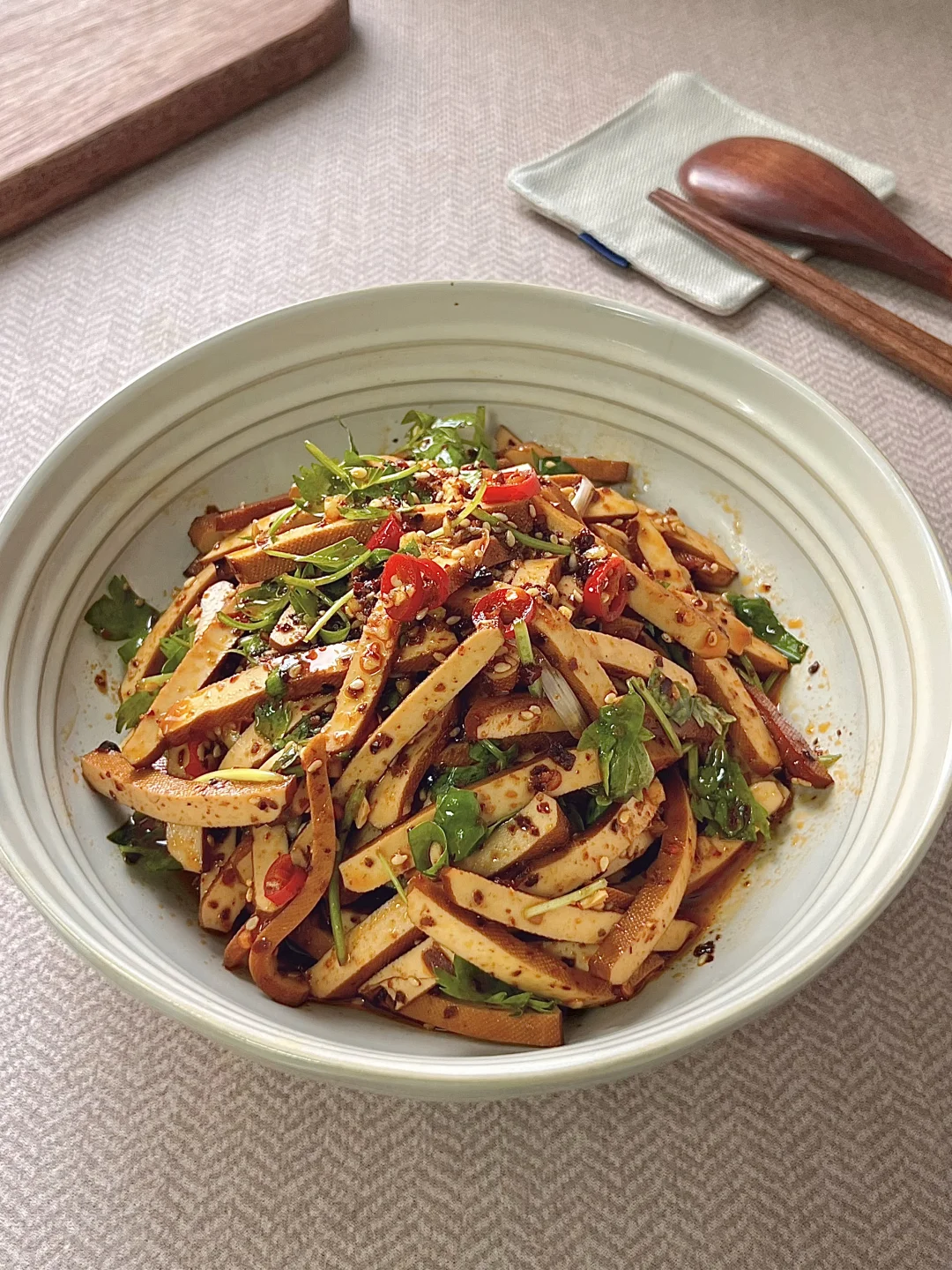 凉拌豆干也能那么好吃🤤简单又美味❗️