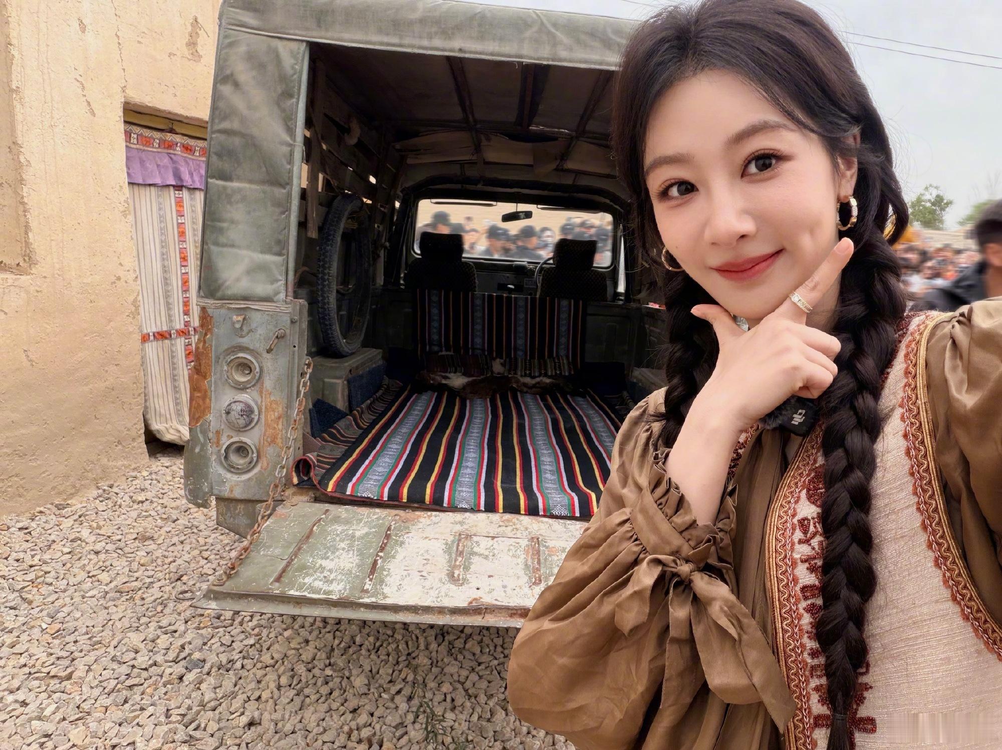 杨紫[超话]杨紫家业 💜 杨紫李祯𝐸𝑦𝑒𝑠 𝑎𝑟𝑒 𝑓𝑢𝑙