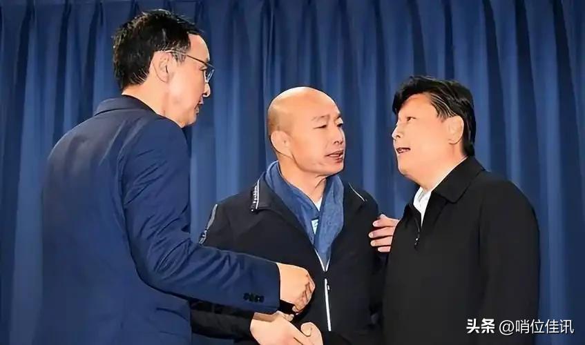 韩国瑜当年在被罢免高雄市长后，先后召开记者会、发布社交平台文章、举行卸任告别致辞