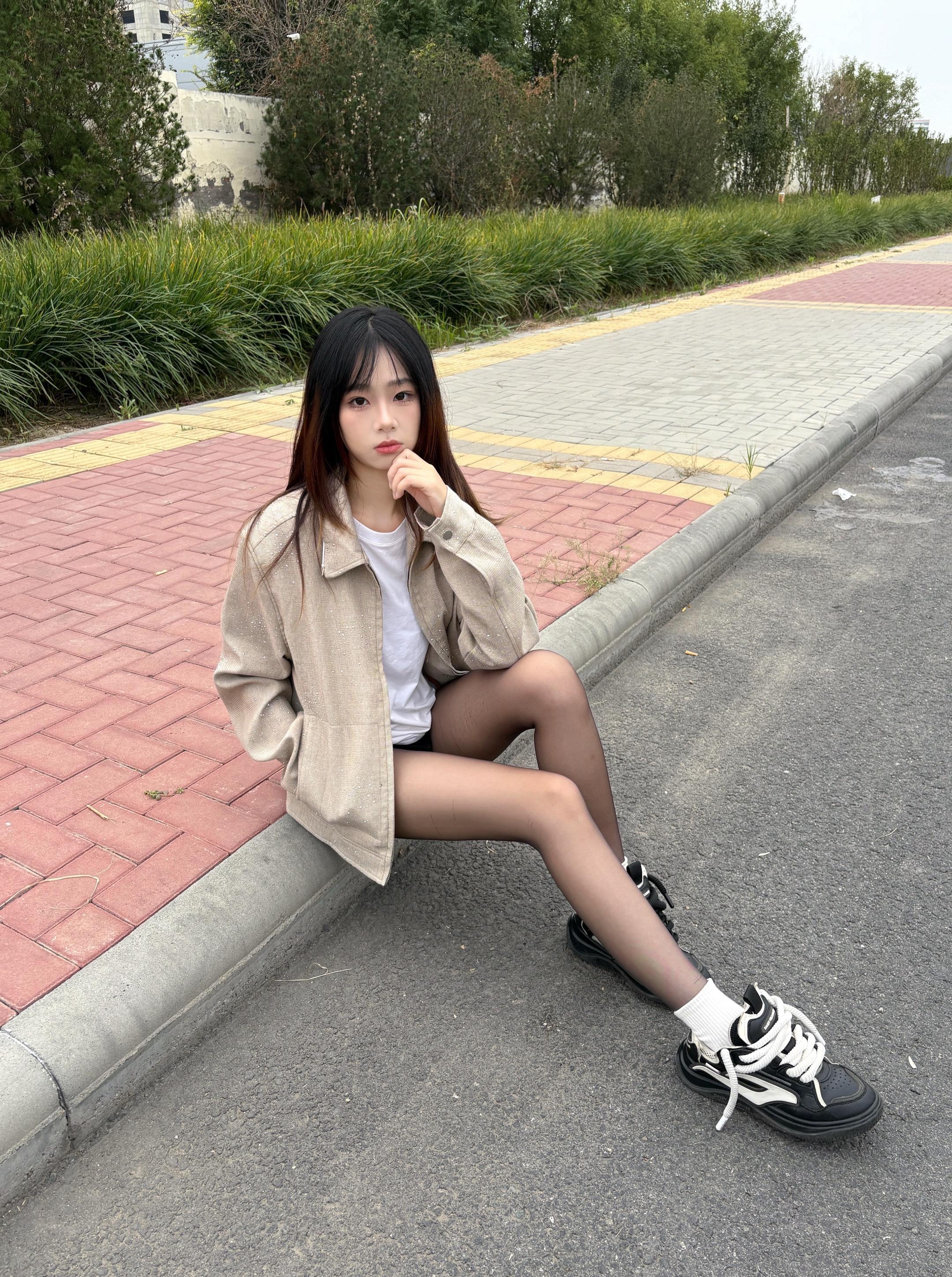 我总是两个人。
