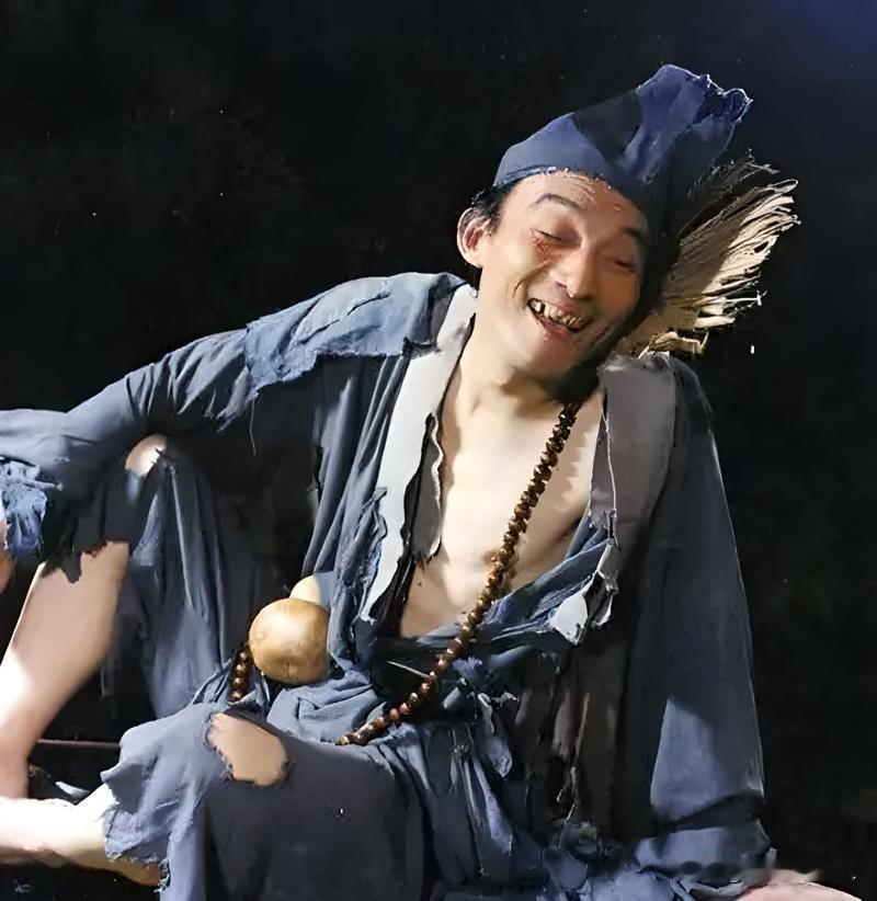 刚才刷到一条评论，我愣了好几秒：
“作为一个普通人，突然看到爷叔逝世的消息，还是