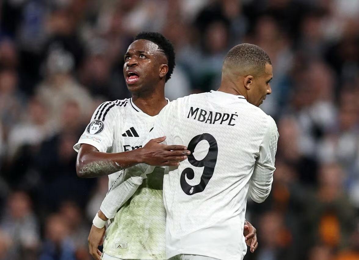 欧洲转会新闻！
★真知灼见！
齐达内最近发表自己的看法：现在姆巴佩和维尼修斯都想