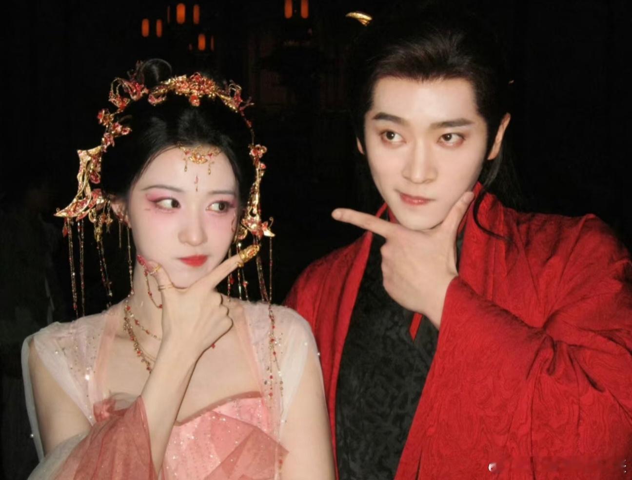 幸福这不就来啦，丞磊跟王楚然对我眼睛很友好，前两天还念叨什么时候能看，结果就定档