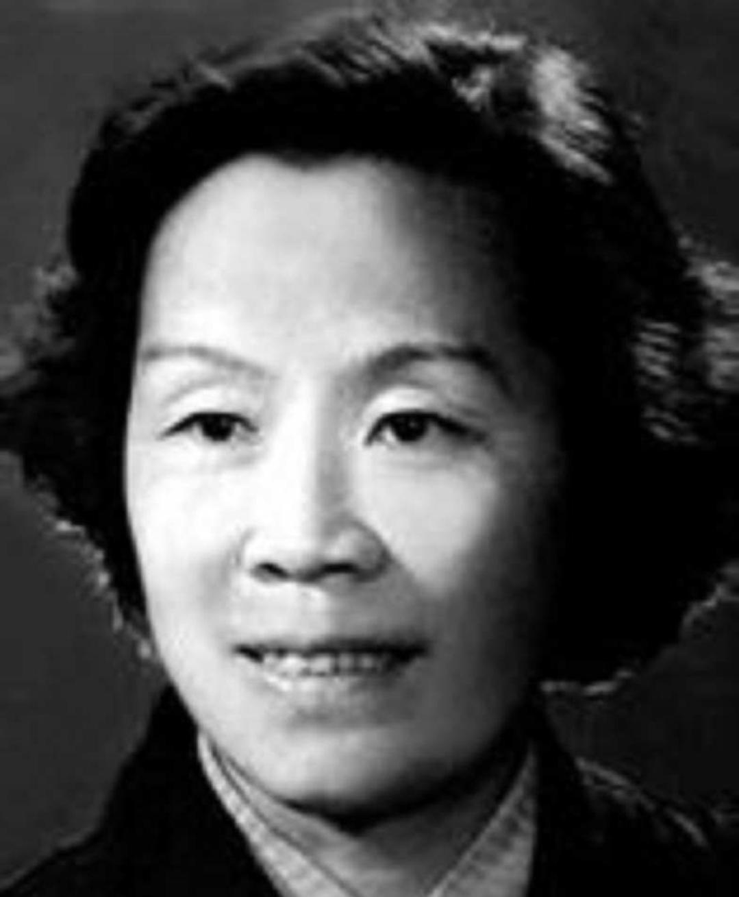 吴淑昆（1915年-2014年2月13日）是中国著名的戏剧家，出生于湖南长沙。他