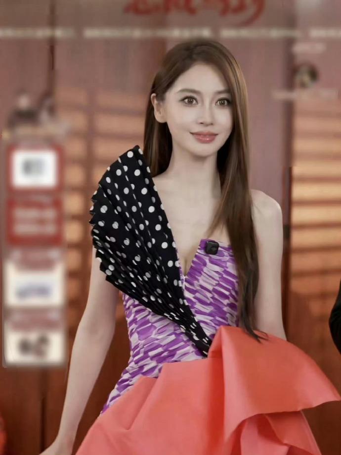 美神上线，Angelababy演绎Ronald van der Kemp 202