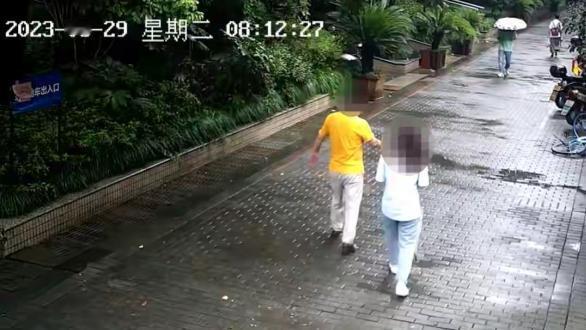 白活了60岁。浙江湖州，60岁老头强奸了18岁姑娘，还舔着脸说人家自愿。他既不是