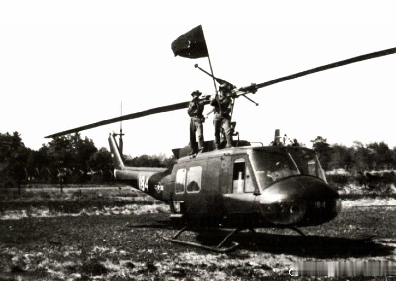 1975年3月10日越军进入Ma Thuột马图勒镇的和平机场军事历史全触达 ​