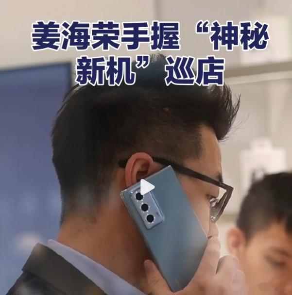 友商的直板机能做到一个月一款，就已经很不容易了万万没想到，下半年开始之后，荣耀的