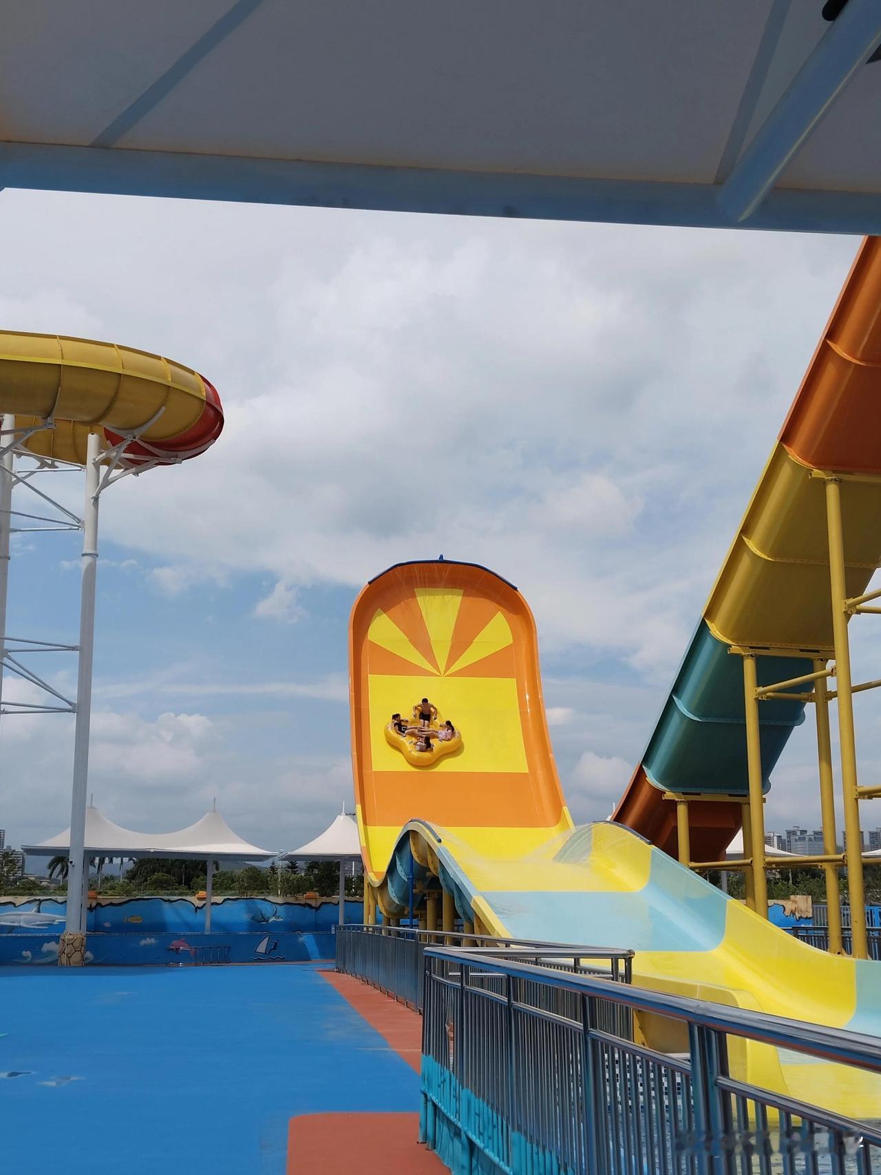 🌊本地人私藏的夏日玩水天花板

刚从欢乐湾·水上乐园回来，立刻整理这份保姆级攻