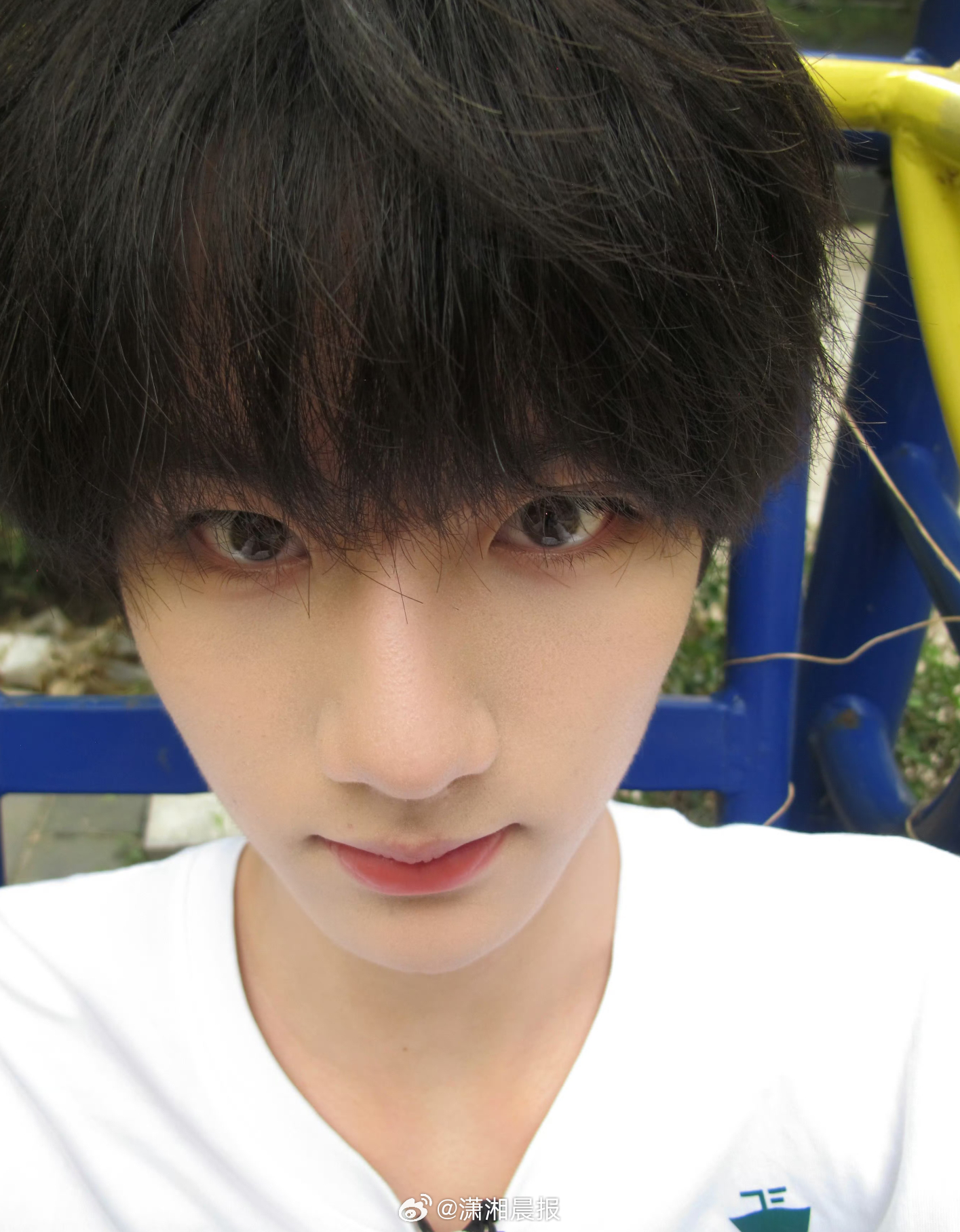 【#李煜东说自己是不招蚊子体质#】#李煜东这是一组很日常的照片#7月19日，潇湘