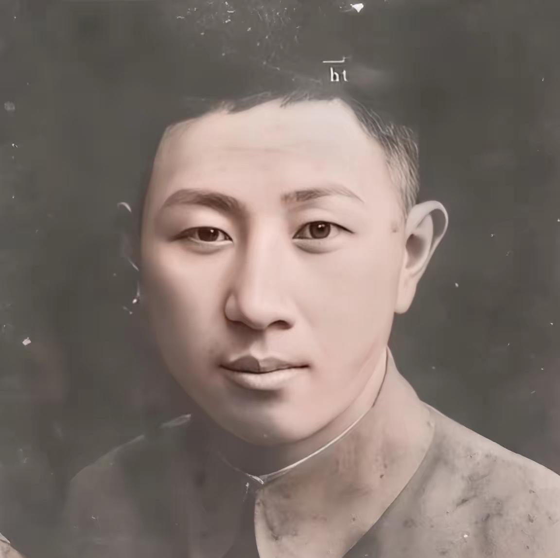 翁自勉在西安事变时舍命救主背着蒋介石脱险，并因此中弹致残，那么后来蒋介石是怎么对