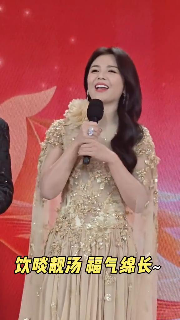 饮啖靓汤，福气绵长。