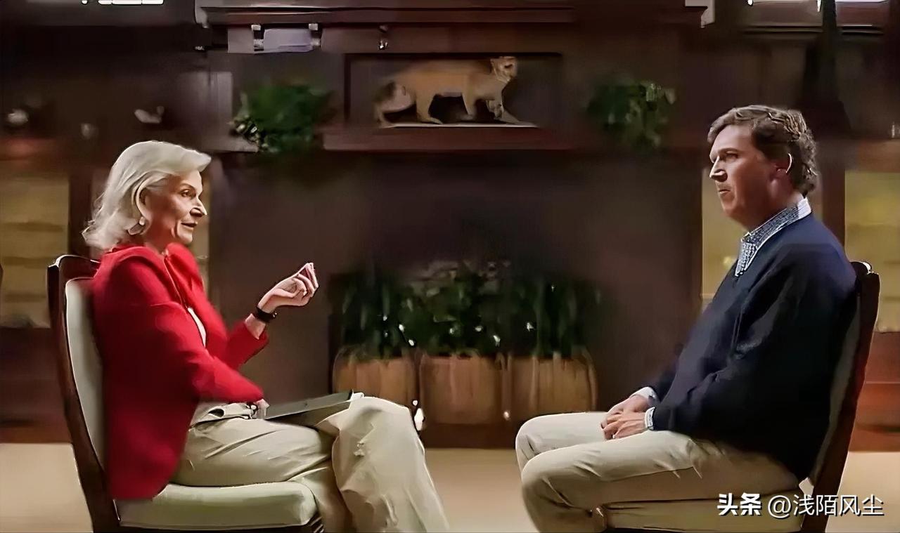 英国《经济学人》杂志主编赞妮·明顿·贝多斯专访塔克·卡尔森谈巴以冲突。

贝多斯