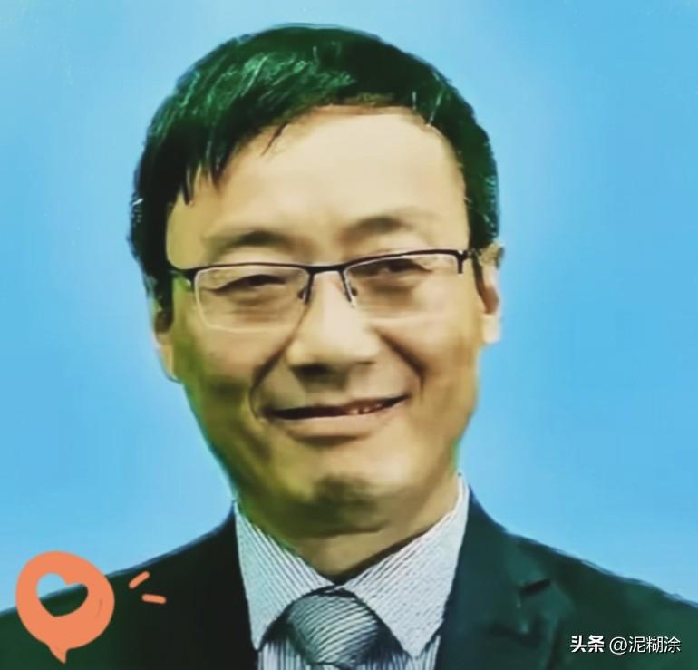 一席直言，点醒不愿直面现实的人。
汤家凤这次十分敢言，一篇文章直接点透关键：“咱
