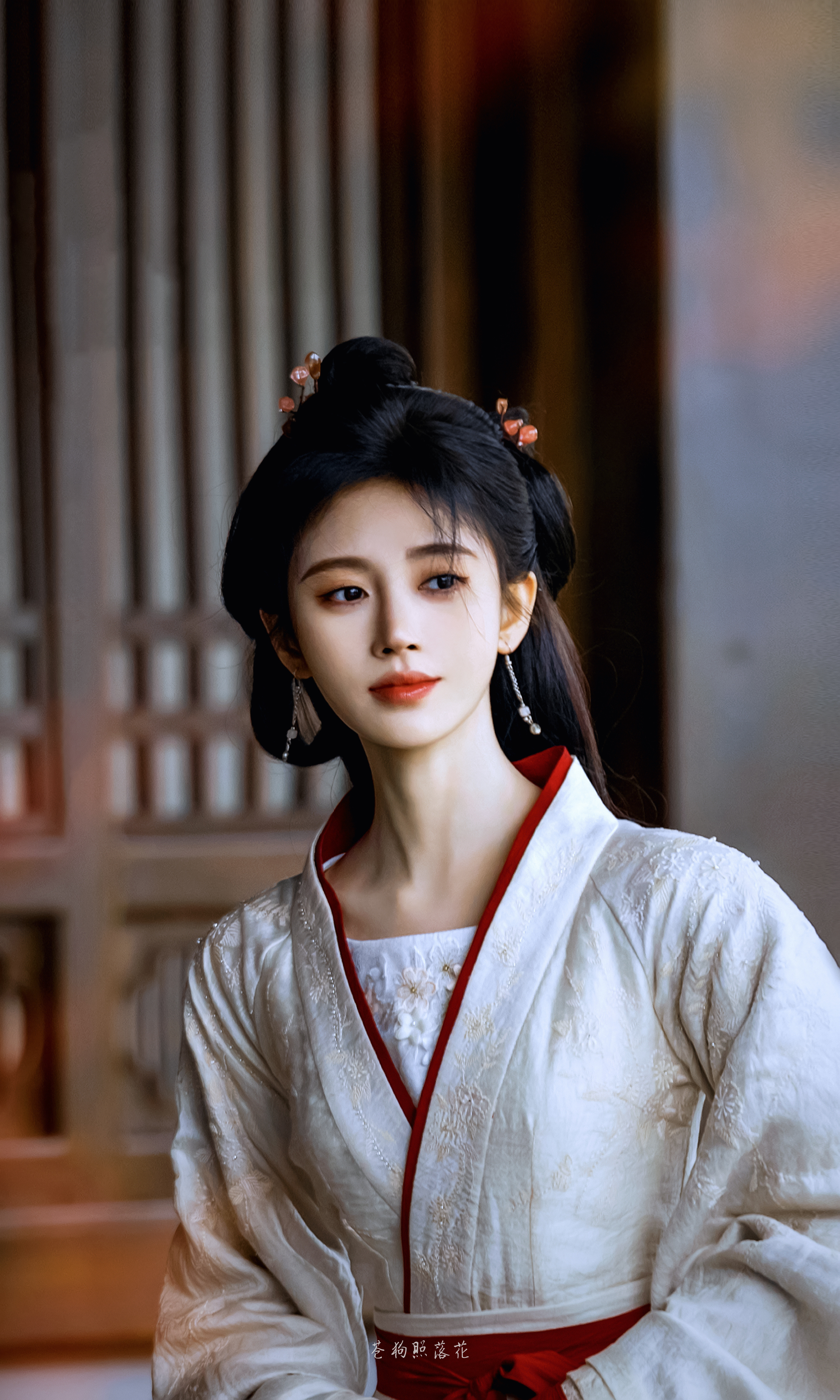 鞠婧祎 《花间令》杨采薇☽ 壁纸-造型小合集[期待][期待][期待]▷1红白+2