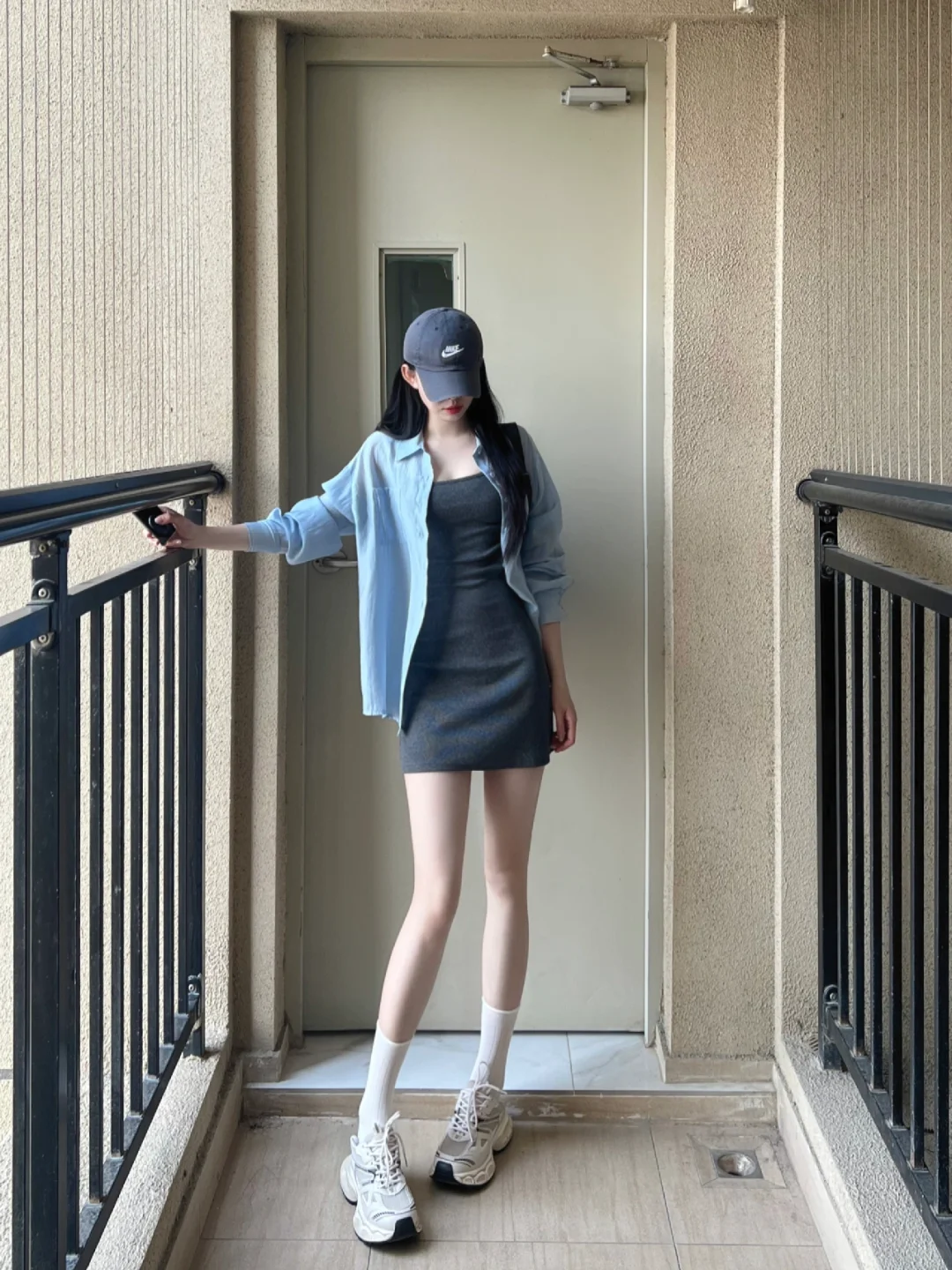 昨天上班穿这样就出门了！