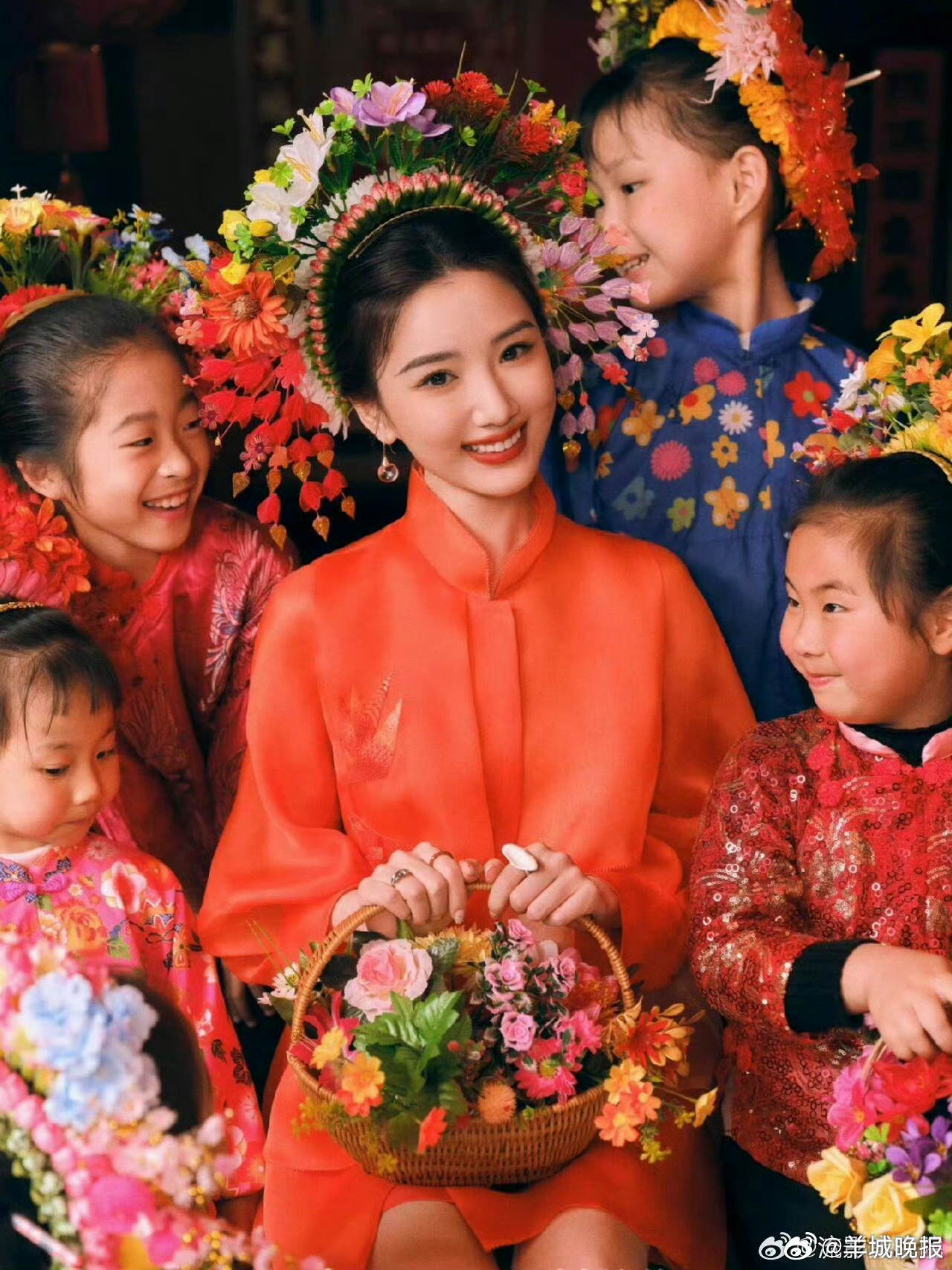 【分享内娱女星簪花大片，你pick哪一位？】一幅幅画面，都是将一整个春天被小心翼