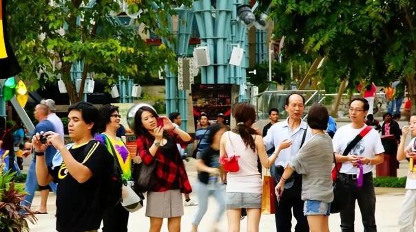 继新加坡、马来西亚之后，美国华人发声！美国华人表示：中国人不要自以为是，现在连韩