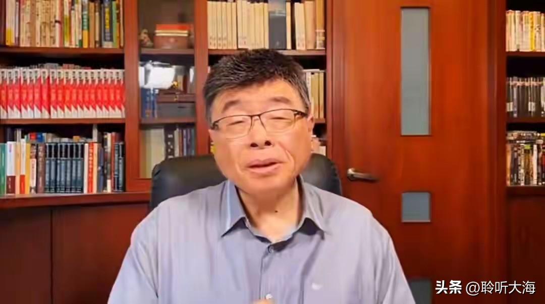 邱毅眼光是真的毒！他一针见血点破黄国昌，哪是什么乖乖牌，分明是只笑面虎，野心藏得