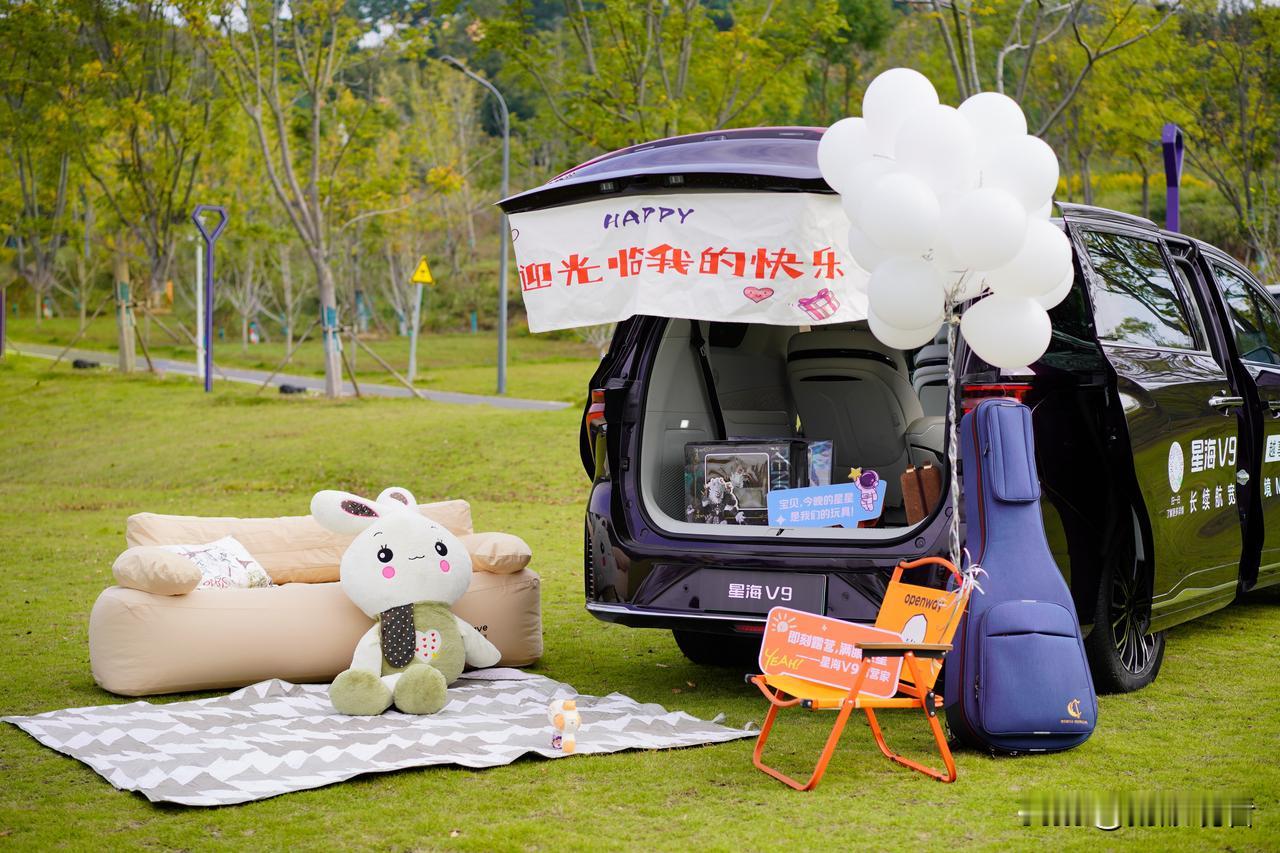 常说“爱家爱旅行”，可带娃旅行的坑谁踩谁知道！以前全家去露营，我总在“哄睡大战”