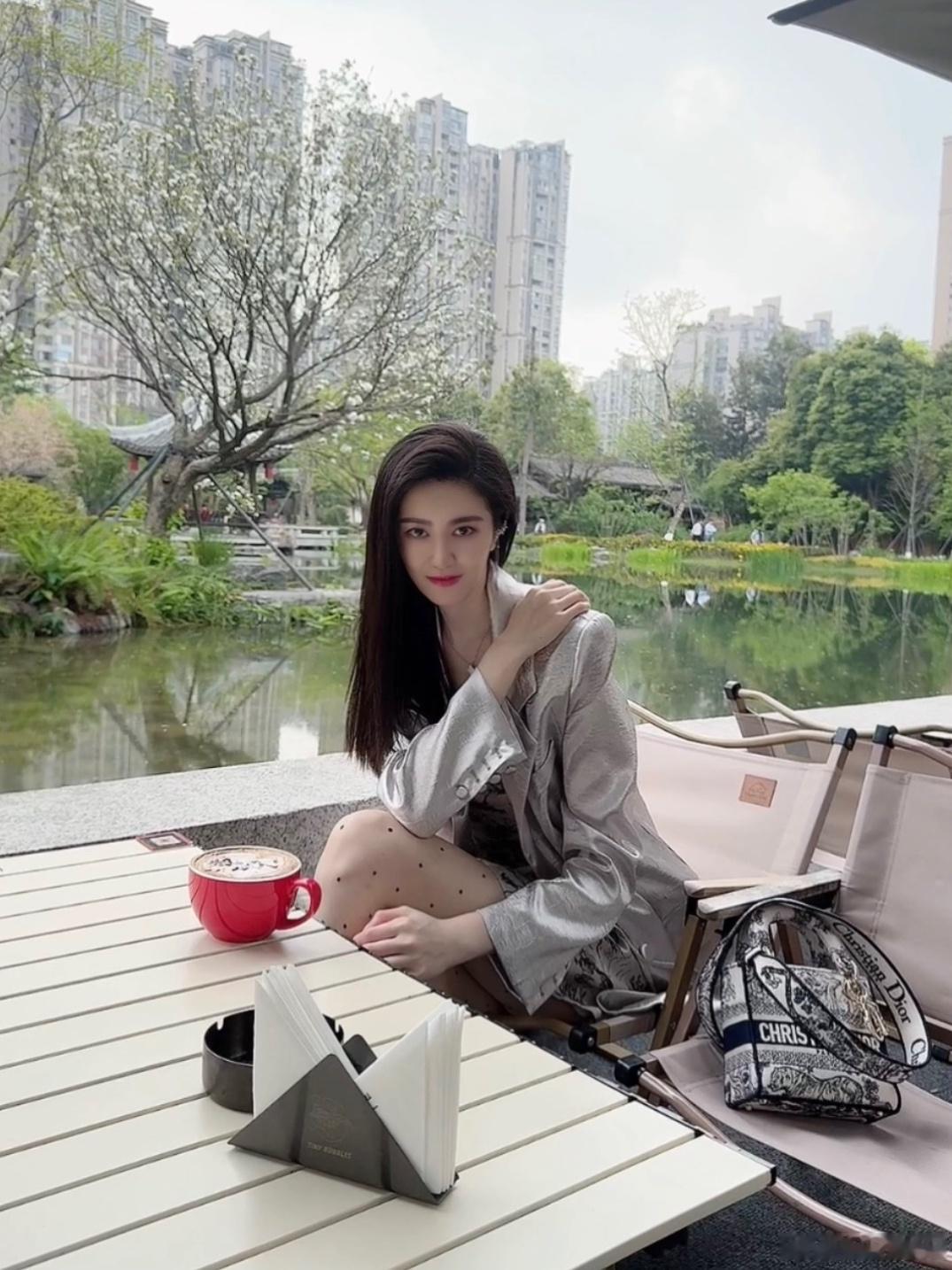 早春穿搭🌿 ​​​