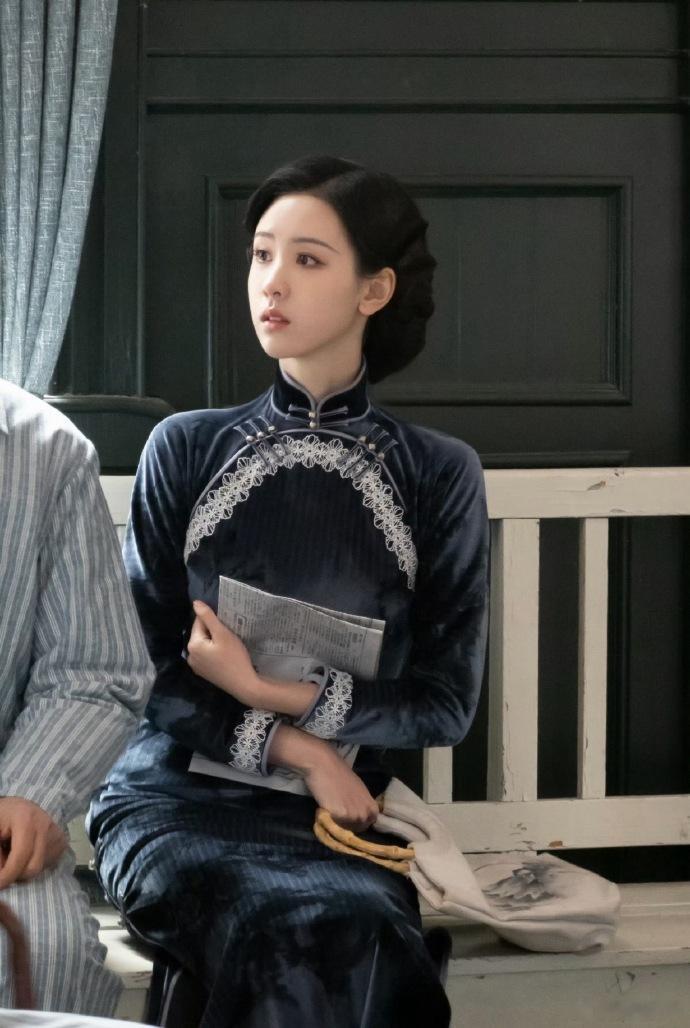 一些女明星的旗袍造型… 白鹿、鞠婧祎、陈都灵、刘亦菲、景甜、娜扎、虞书欣、王楚然