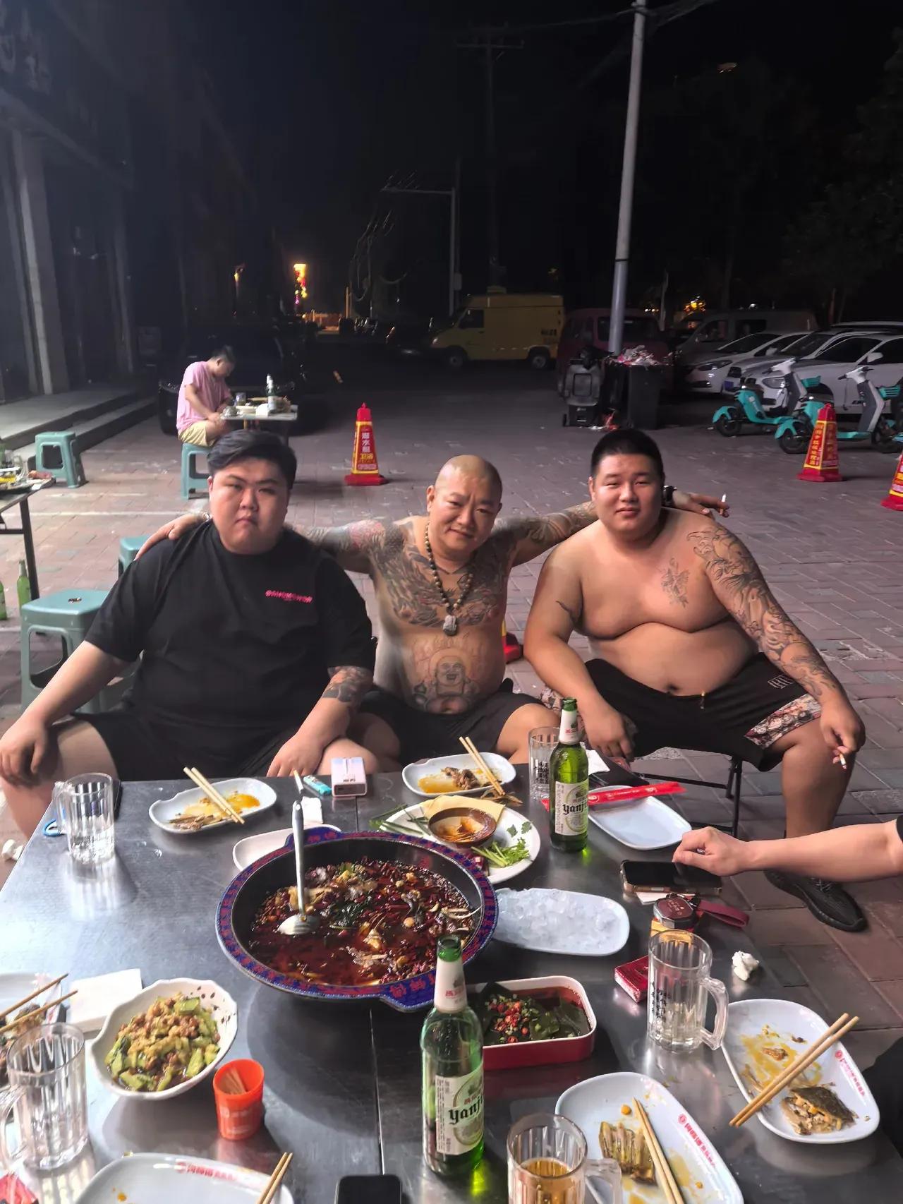 跟这样的人吃烧烤要注意点什么？[what]