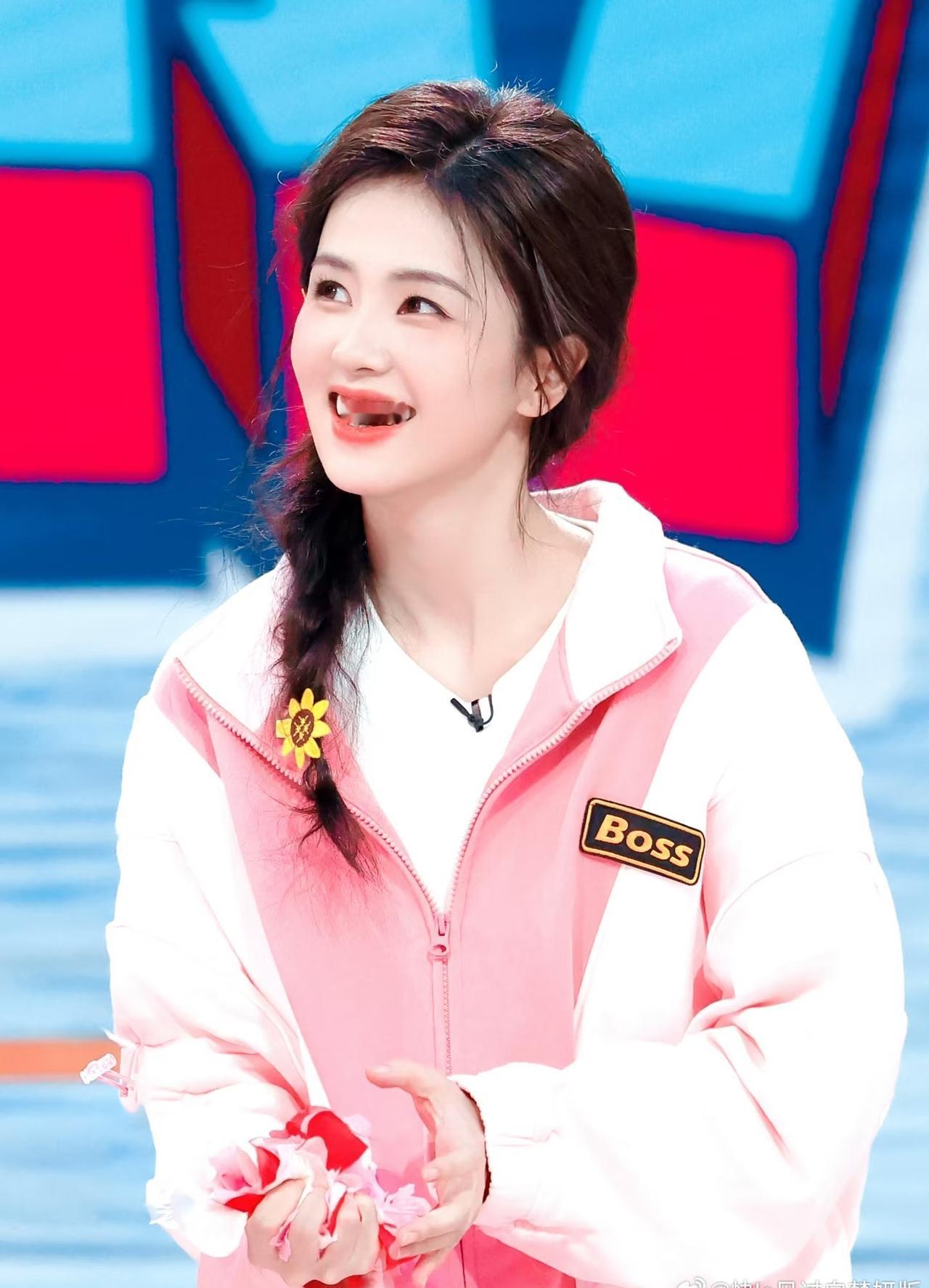 白鹿超话 🦌白鹿不玩泥潭就难受 🦌白鹿叶璃﻿ 🦌白鹿跑男宣传莫离 这期小菠